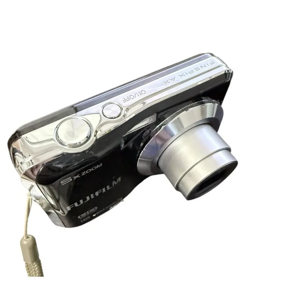 FUJIFILM FinePix AX560 Digital Camera 16 MP 5x Zoom HD Movie Black Scan Disk